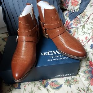 New GeeWawa Aries Harness Boots Leather